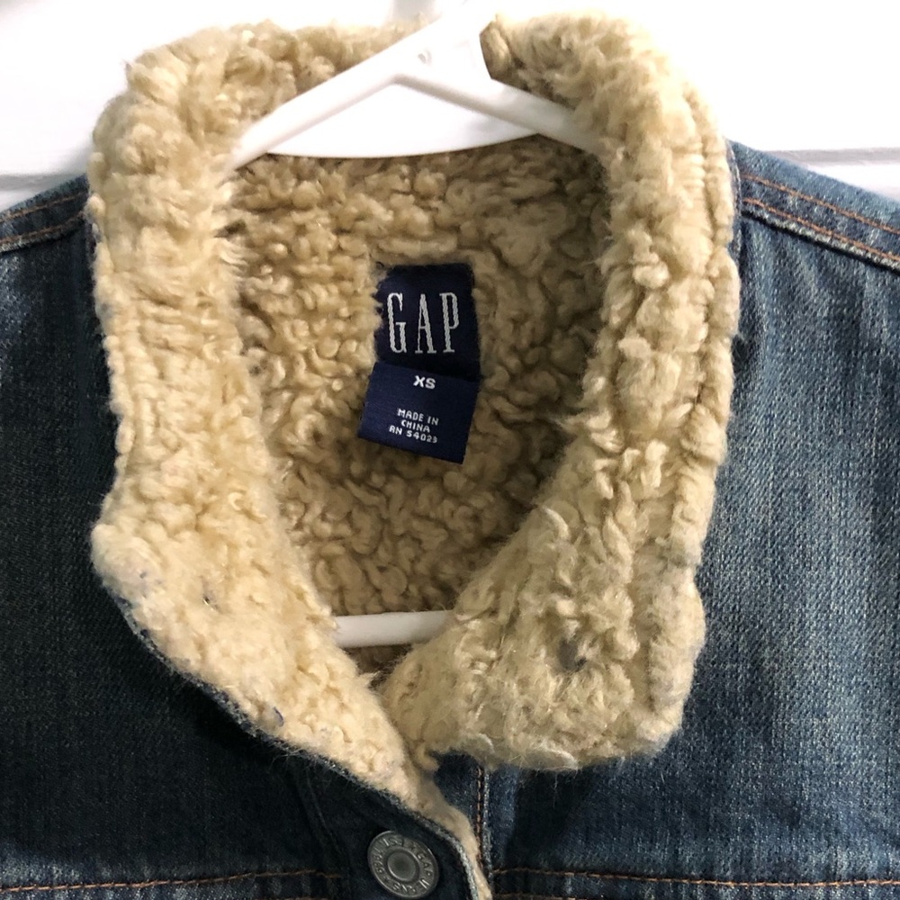 GAP‎ Denim Trucker Jacket Sherpa Lining Vintage Bomber Acid Wash Women’s XS - Picture 8 of 8